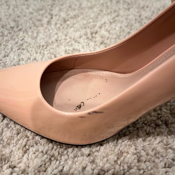 Schultz Lou Pointed Toe Pump- nude patent leather - size 7.5 - Picture 5 of 11
